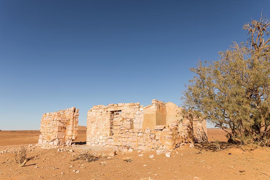 Building ruins at Lake Harry on the Birdsville Track north of Marree, South Australia